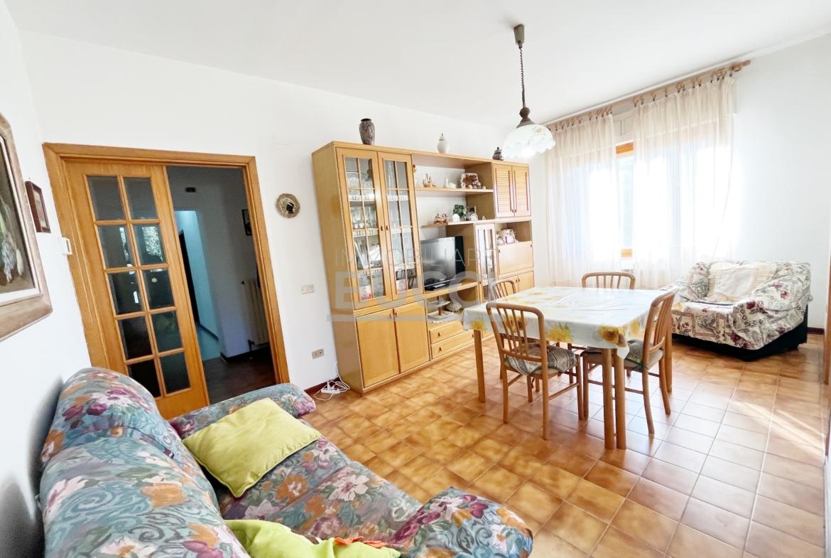 LOCALITA’ LA SDRISCIA ( COMUNE DI PIOMBINO ) VENDESI APPARTAMENTO CON GRANDE SPAZIO ESTERNO € 197.000