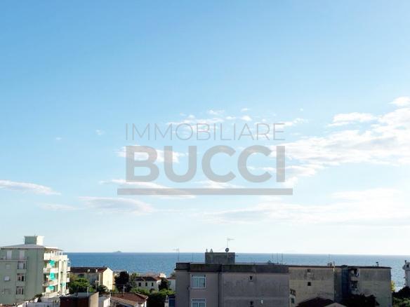 FOLLONICA Zona nuova Appartamento con due camere matrimoniali ottima posizione € 270.000
