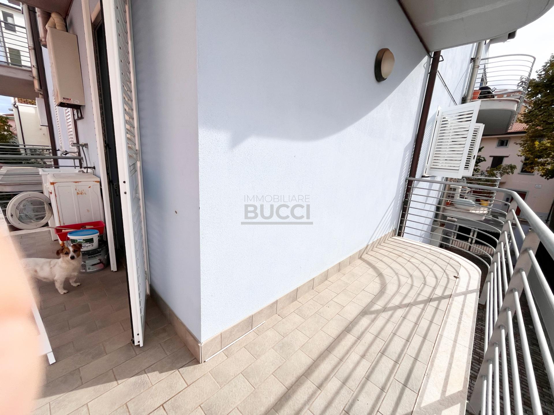 FOLLONICA – APPARTAMENTO DI PREGIO IN VIALE MATTEOTTI 2 MINUTI A PIEDI DALLA SPIAGGIA Ape in rich. € 370.000