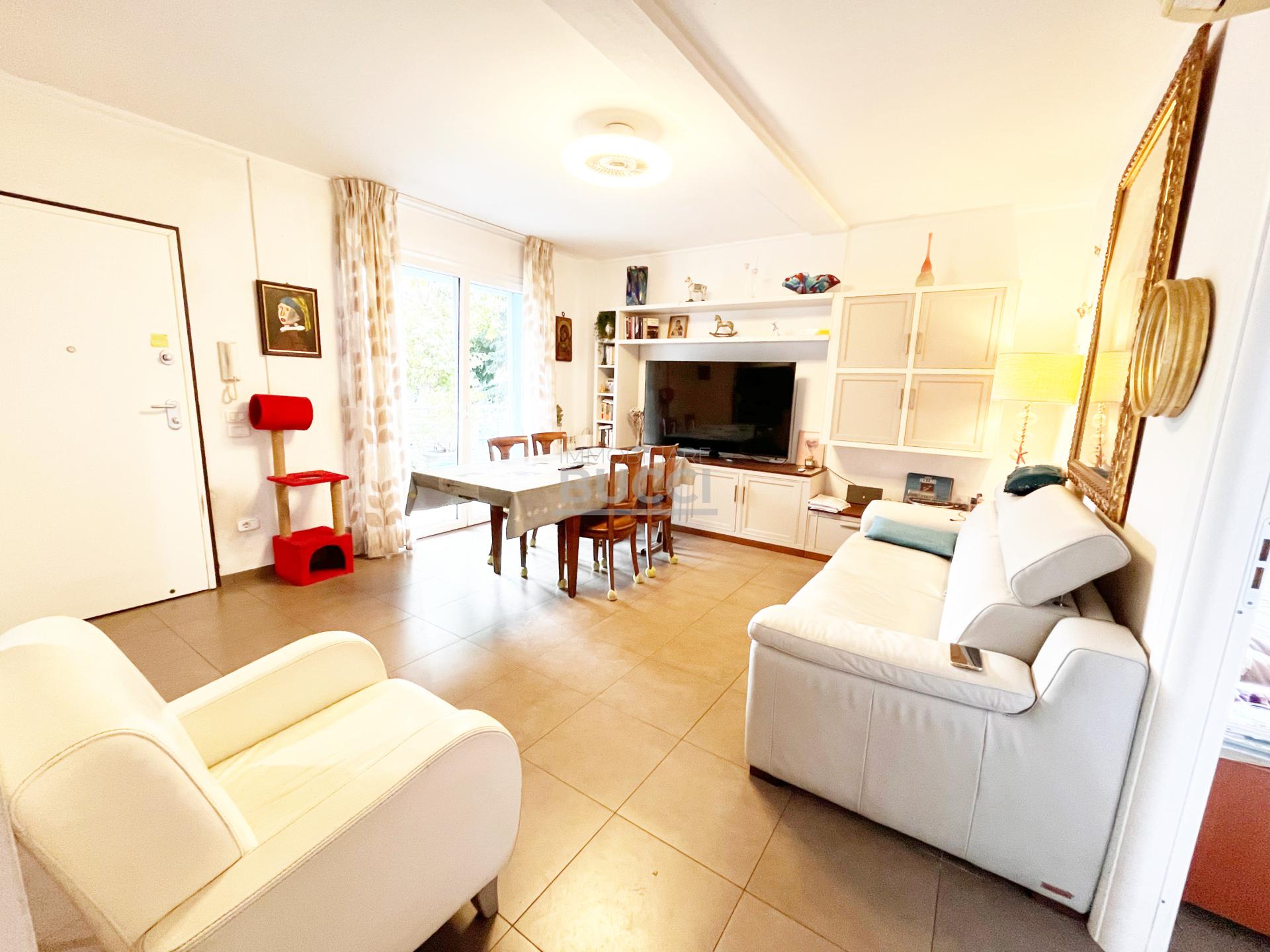 copy_C11AD25D-A0B8-4122-B265-9910CCC407C6 FOLLONICA – APPARTAMENTO DI PREGIO IN VIALE MATTEOTTI 2 MINUTI A PIEDI DALLA SPIAGGIA Ape in rich. € 370.000
